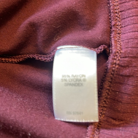 J Jill - Wearever collection maroon open neckline long sleeve top - size M - Picture 4 of 5